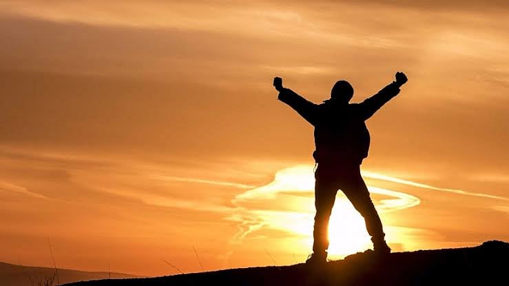 இன்றைய  சூழலில் நிம்மதியாக வாழ்வதற்கான தீர்வுதான் என்ன?.. உங்களுக்கான குட்டி கதை இதோ!