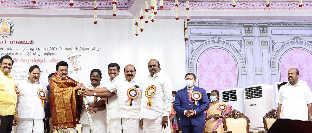 உற்சாக வரவேற்பு.. 16,820 பேருக்கு நல திட்ட உதவிகள்: திருப்பத்தூர் சென்ற முதல்வரின் புகைப்பட தொகுப்பு இதோ!