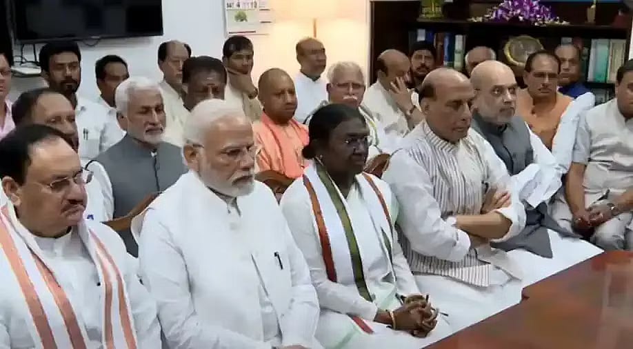 “பழங்குடியினர்களுக்கு துரோகம் செய்த பா.ஜ.க. பழங்குடியினர்களின் பாதுகாவலர்களாம்” : முரசொலி தாக்கு!