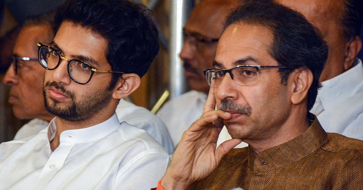 முதல்வர் பதவியை ராஜினாமா செய்த உத்தவ் தாக்ரே.. மகாராஷ்டிரா அரசியலில் அடுத்து நடக்கப்போவது என்ன?