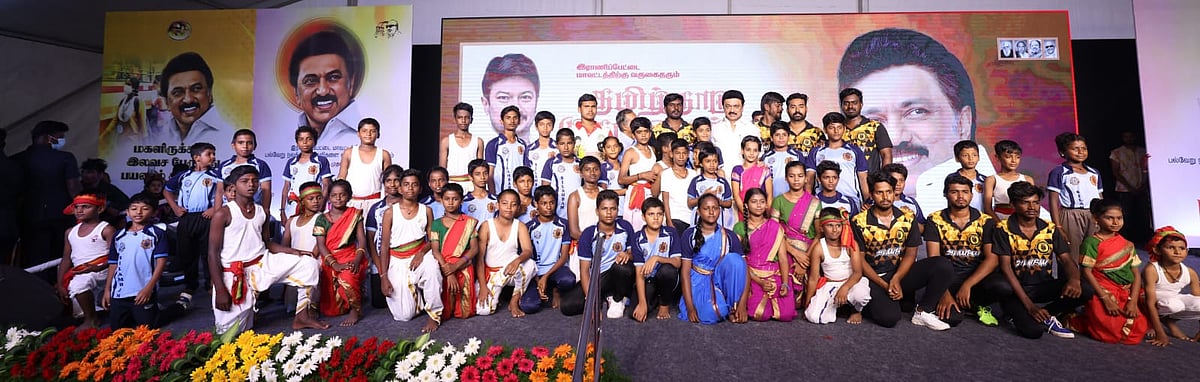 உற்சாக வரவேற்பு.. 16,820 பேருக்கு நல திட்ட உதவிகள்: திருப்பத்தூர் சென்ற முதல்வரின் புகைப்பட தொகுப்பு இதோ!