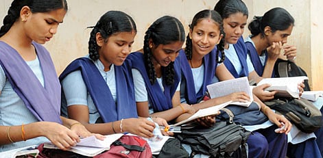 12ம் வகுப்பு பொதுத்தேர்வு முடிவுகள் வெளியீடு.. 93.76% மாணவர்கள் தேர்ச்சி: முழு விவரம் இதோ!