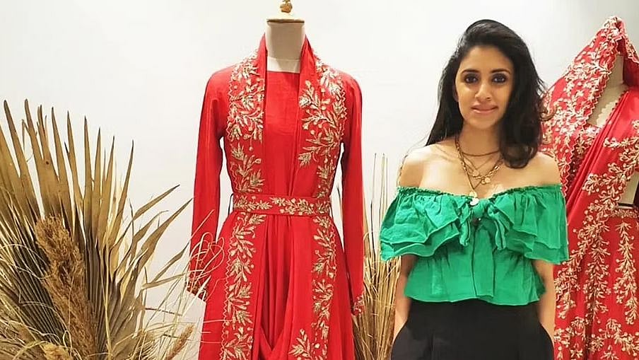 “குளியலறையில் மர்மமான முறையில் மரணம்.. பிரபல  பேஷன் டிசைனர் கொலையா?” - போலிஸ் தீவிர விசாரணை!