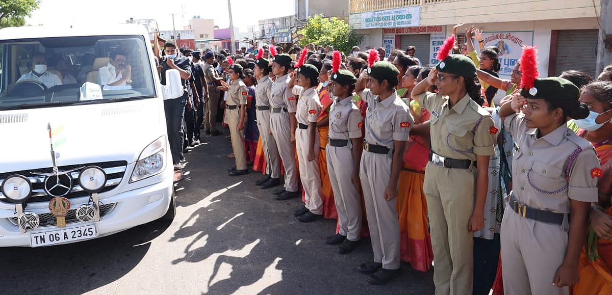 உற்சாக வரவேற்பு.. 16,820 பேருக்கு நல திட்ட உதவிகள்: திருப்பத்தூர் சென்ற முதல்வரின் புகைப்பட தொகுப்பு இதோ!