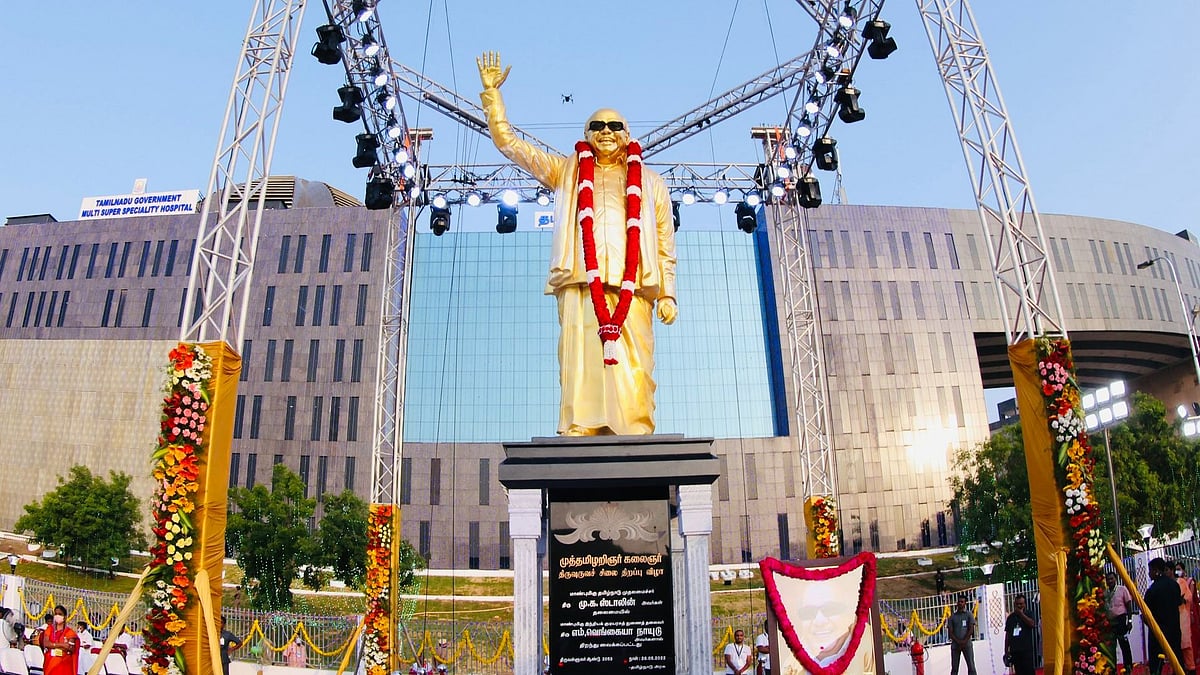 “நிற்க வேண்டிய இடத்தில்தான் கலைஞர் நிற்கிறார்” : ஊடகவியலாளர் ப.திருமாவேலன் சிறப்புக் கட்டுரை !