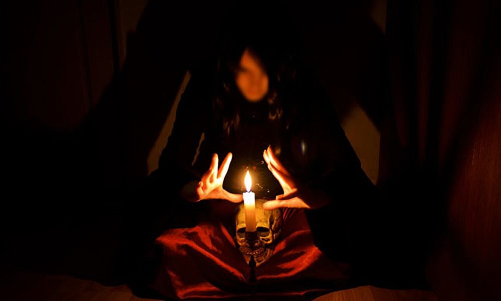 தங்க நகைகளை வைத்து பரிகாரம் : பெண்களிடம் நகை மோசடி செய்த போலி சாமியார்.. போலிஸில் சிக்கியது எப்படி?