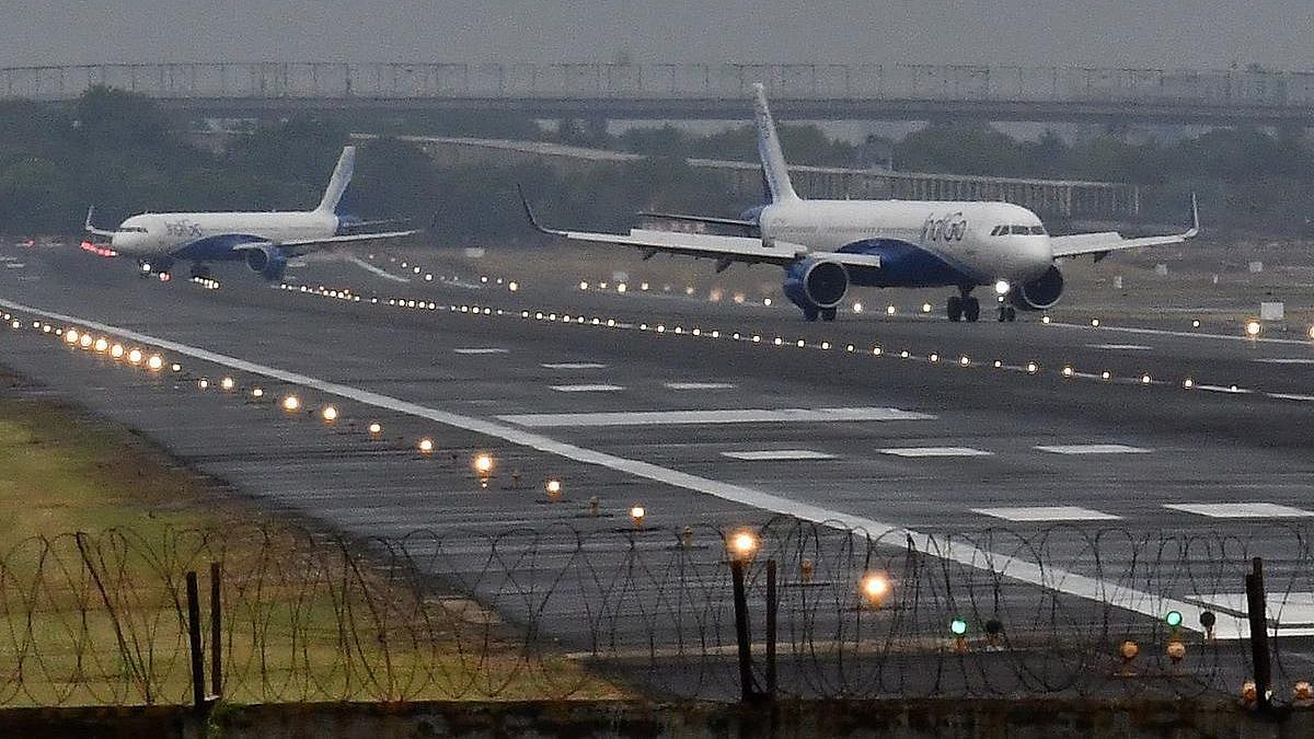 புதிதாக 2 ரன்வேக்கள்.. ஒரு மணிநேரத்தில் 50 விமானங்களை இயக்க பிளான்: புதுப்பொலிவு பெறும் சென்னை ஏர்போர்ட்!