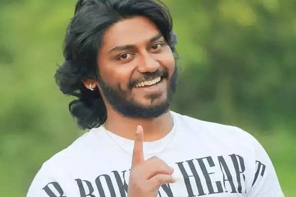 மனைவி தற்கொலை.. 2 மாதம் கழித்து கன்னட இளம் நடிகர் குத்திக் கொலை: ரசிகர்கள் அதிர்ச்சி!