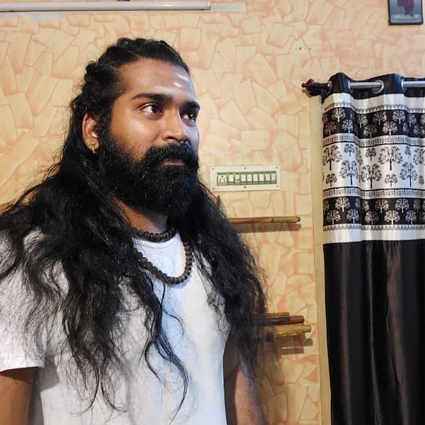 ஆன்லைனில் வகுப்பு எடுக்கும்போதே உயிரை விட்ட களரி மாஸ்டர் - காரணம் என்ன?