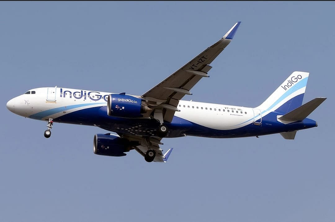 விமானம் கிளம்பிய அடுத்த நோடி.. பீகார் பயணி பரிதாப பலி.. சென்னை விமான நிலையத்தில் நடந்த பகீர் சம்பவம்!