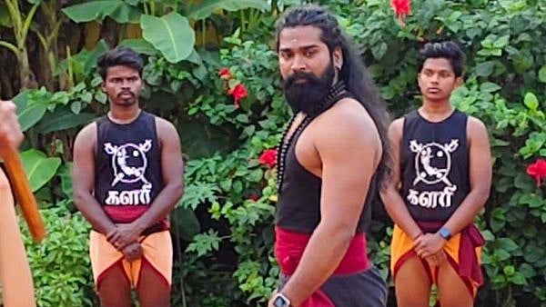 ஆன்லைனில் வகுப்பு எடுக்கும்போதே உயிரை விட்ட களரி மாஸ்டர் - காரணம் என்ன?