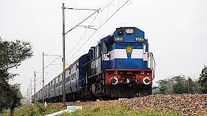 10 மாத குழந்தைக்கு ரயில்வே வேலை.. இந்திய வரலாற்றில் முதல் முறை.. பின்னணி என்ன?