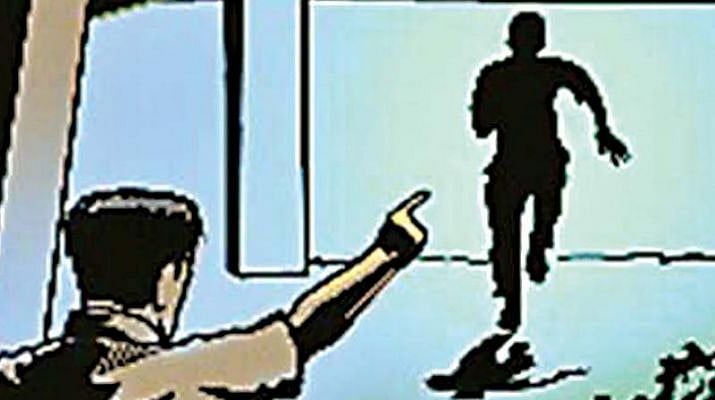 "பாத்ரூம் போயிட்டு வரேன் சார்.." தப்பி ஓடிய குற்றவாளி... ஒரு மணி நேரத்தில் விரட்டி பிடித்த காவல்துறை !