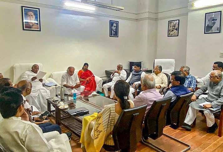 "புலனாய்வு அமைப்புகளை கொண்டு எதிர்க்கட்சிகளை மிரட்டும் மோடி அரசு".. 13 எதிர்க்கட்சிகள் கூட்டாக அறிக்கை!