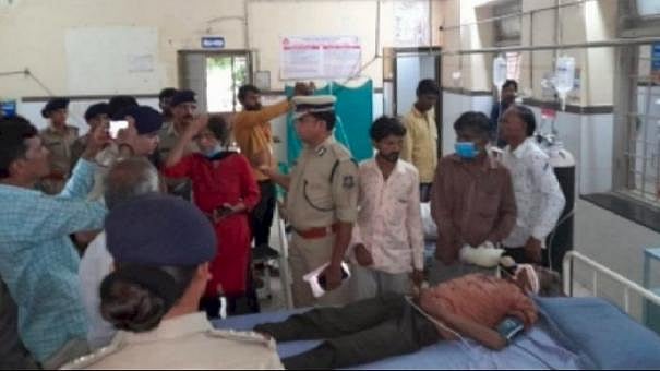 கள்ளச்சாராயம் குடித்து 28 பேர் உயிரிழப்பு..  பா.ஜ.க ஆளும் குஜராத் மாநிலத்தில் நடந்த அவலம்!