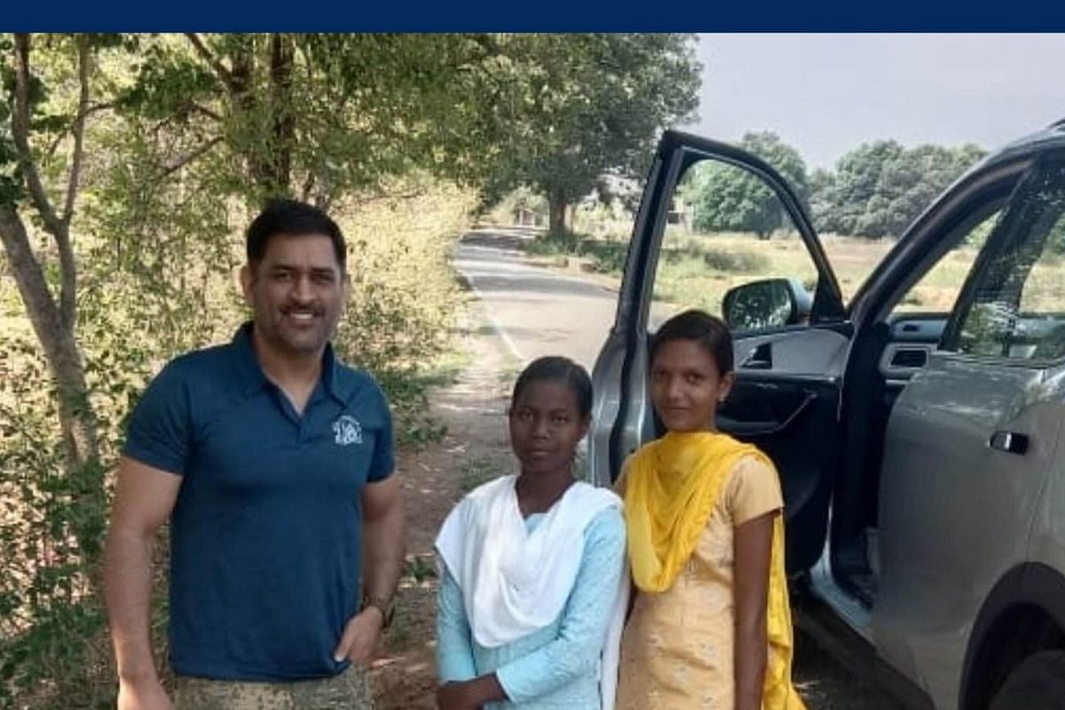 40 ரூபாய்க்கு சிகிச்சை பெறும் எம்.எஸ்.தோனி.. வெளிவந்த தகவலால் ஆச்சரியத்தில் ரசிகர்கள்!