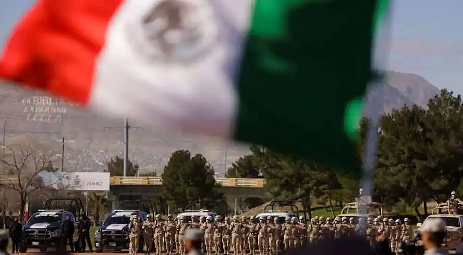 தொடரும் இனப்பாகுபாடு.. வகுப்பறையில் வைத்து தீ வைத்து கொளுத்தப்பட்ட பழங்குடி மாணவர்.. நடந்தது என்ன?