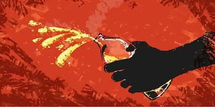 பாட்டை மாற்றக் கூறியவர் மேல் ஆசிட் வீச்சு.. திருமண நிகழ்ச்சியில் நடத்த சோகம்.. பின்னணி என்ன? 