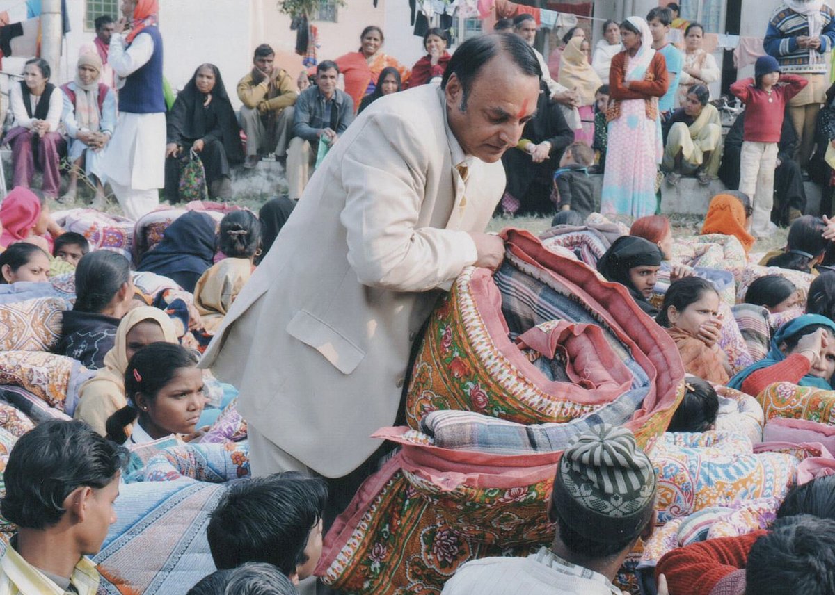 "ஒரு நிகழ்வு தான் என்னை மாற்றியது".. ரூ.600 கோடி சொத்தை அரசுக்கு தானமாக கொடுத்த மருத்துவர்..