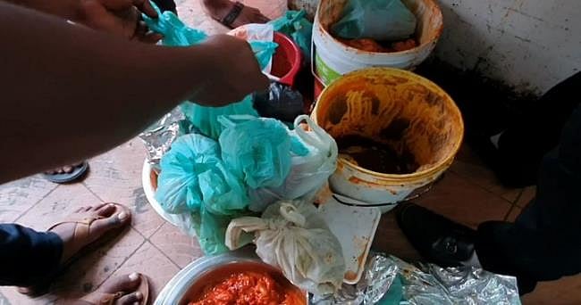 சமூகவலைதளத்தில் புகார்.. அதிரடியாக களத்தில் இறங்கிய அதிகாரிகள்: 10 கிலோ கெட்டுப்போன இறைச்சி பறிமுதல்!