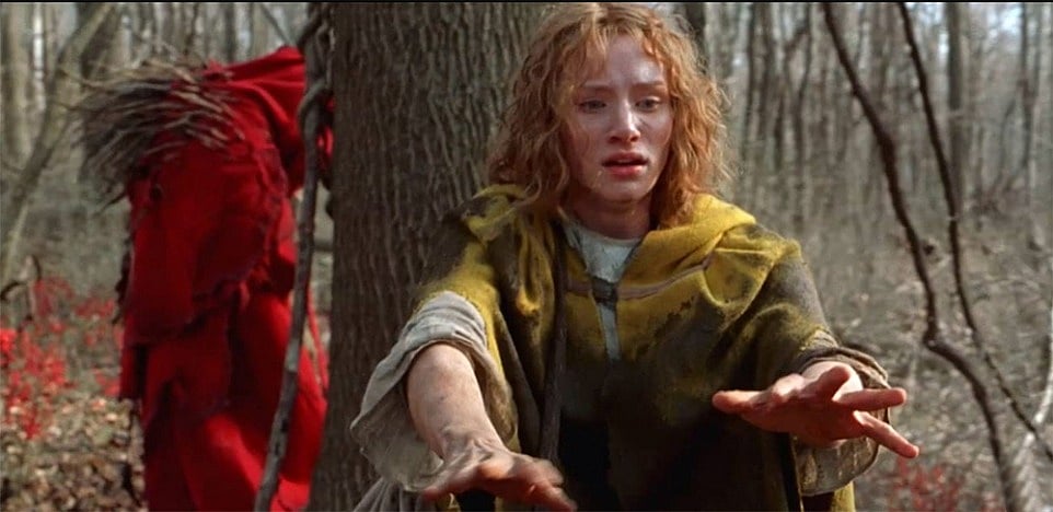 மக்கள் அச்சத்தின் பிம்பமாக காடு? அந்தப் பக்கம் இருப்பது யார் ? : Village படம் சொல்லும் செய்தி என்ன?