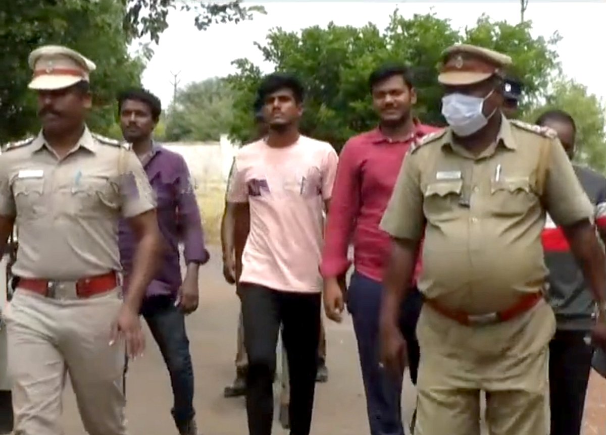 கள்ளக்குறிச்சி வன்முறை;  “கரூரில் இருந்த உங்களுக்கு அங்கு என்ன  நடந்தது என்று தெரியுமா?”: நீதிபதி ஆவேசம்!