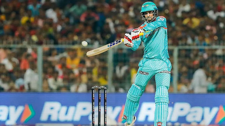 தீபக் ஹூடா ஒரு சிறந்த வீரர்.. சர்டிபிகேட் கொடுக்கும் இந்திய அணியின் முன்னாள் தொடக்க வீரர்!