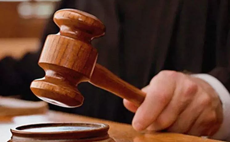 7 வயது மகளை வளர்க்க முடியாத விரக்தி.. கழுத்து நெரித்து கொலை செய்த தந்தை: நீதிமன்றம் பரபரப்பு தீர்ப்பு!