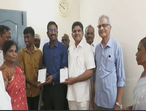 whatsapp-இல் கோரிக்கை விடுத்த மாணவர்.. உடனடி நடவடிக்கை எடுத்த மாவட்ட ஆட்சியர்!