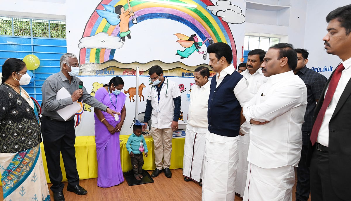 ‘ஊட்டச்சத்தை உறுதி செய்’ திட்டத்தினால் கிடைத்த பலன்.. சொன்னதை செய்து காட்டிய முதல்வர் - நெகிழும் தாயார் !