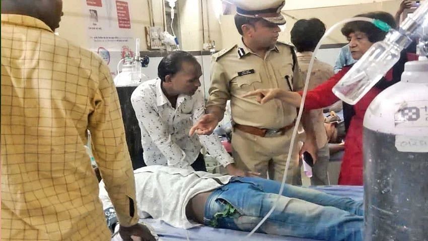 கள்ளச்சாராயம் குடித்து 28 பேர் உயிரிழப்பு..  பா.ஜ.க ஆளும் குஜராத் மாநிலத்தில் நடந்த அவலம்!