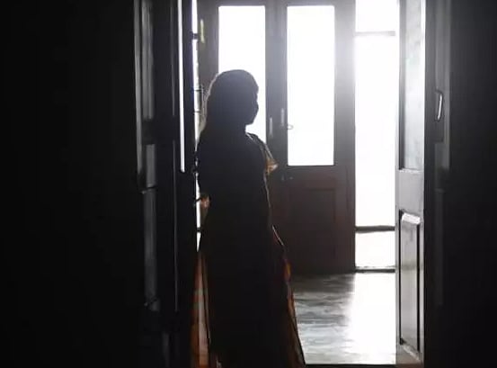 பள்ளிகளில் பாலியல் கல்வியை மறுபரிசீலனை செய்ய வேண்டும்.. கேரள உயர்நீதிமன்றம் அரசுக்கு உத்தரவு!