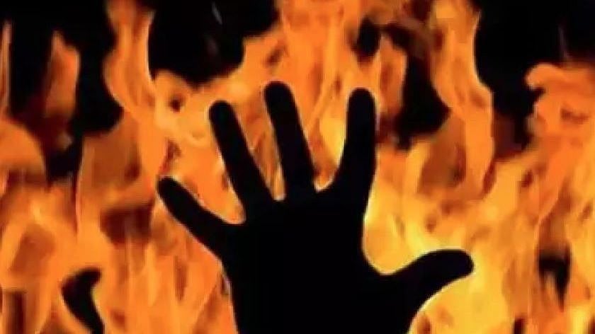 காதலிக்க மறுத்த சிறுமி.. ஆத்திரத்தில் தீ வைத்து எரித்து கொலை செய்த திருமணமான நபர்.. ஒடிசாவில் அதிர்ச்சி! 