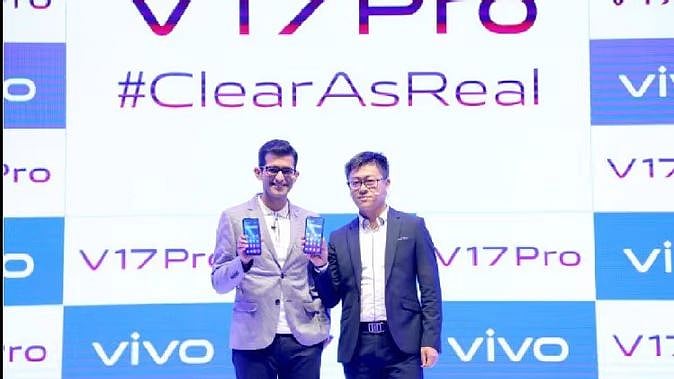 VIVO தொடர்புடைய 44 இடங்களில் ரெய்டு - 2 இயக்குநர்கள் தப்பியோட்டம்..! மோசடி செய்கிறதா VIVO நிறுவனம் ? 