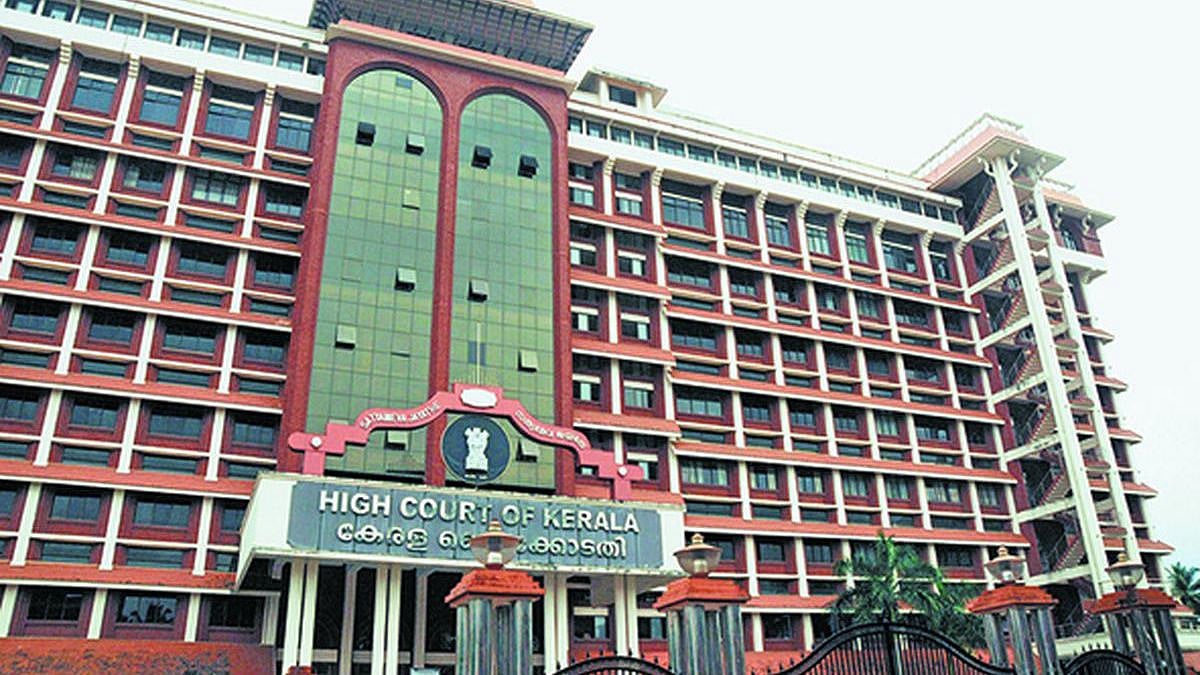 பள்ளிகளில் பாலியல் கல்வியை மறுபரிசீலனை செய்ய வேண்டும்.. கேரள உயர்நீதிமன்றம் அரசுக்கு உத்தரவு!