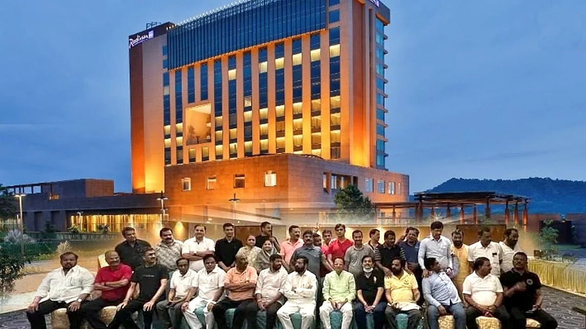 ஆட்சியை கவுக்க ரூ.92 லட்சம் செலவு.. கூவத்தூர் பாணியில் புகுந்து விளையாடிய அதிருப்தி MLA-க்கள் !