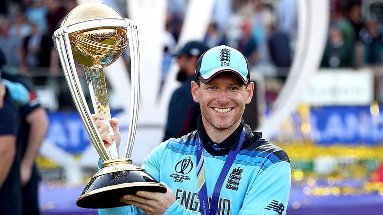 31 வயதில் ஓய்வை அறிவித்துள்ள இங்கிலாந்து ALL ROUNDER! இந்திய வீரர்களின் நிலை என்ன?