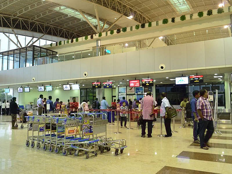 மதுரை விமான நிலையத்தில் திடீரென வெடித்த துப்பாக்கி.. பயணிகள் பீதி: நடந்தது என்ன?