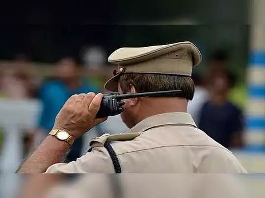 கள்ளநோட்டு அச்சடிக்க பயன்படுத்தப்பட்ட கலர் ஜெராக்ஸ்.. 3 பேரை சுற்றி வளைத்து பிடித்த போலிஸ்!