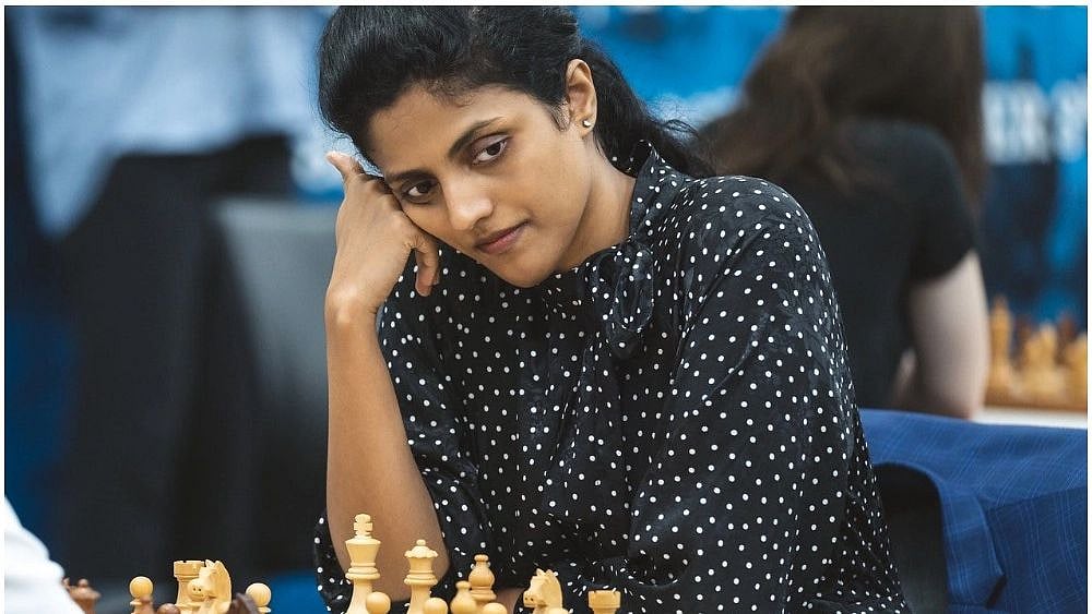 ஒரு வீரருக்கு மட்டும் சிறப்பு இருக்கை.. செஸ் ஒலிம்பியாட் நிகழ்வில் தமிழக அரசு செய்த ஏற்பாடு !