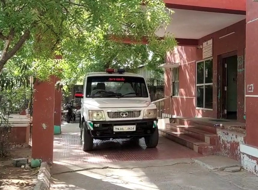 சினிமா பட பாணியில் தப்பிக்க முயன்ற குற்றவாளிகள்.. புத்திசாலித்தனமாக மடக்கி பிடித்த தமிழ்நாடு போலிஸ்!