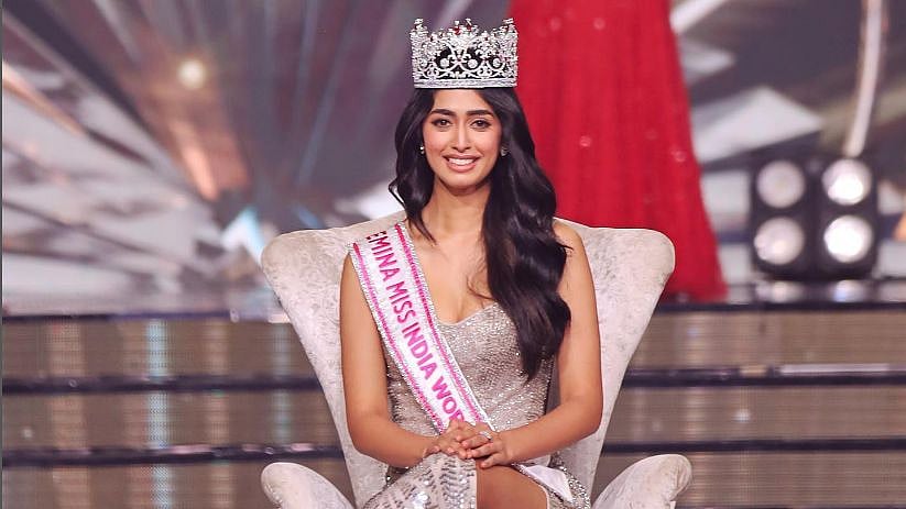 ‘MISS INDIA 2022’ பட்டம் பெற்ற 21 வயது இளம்பெண்.. யார் இந்த சினி ஷெட்டி ?