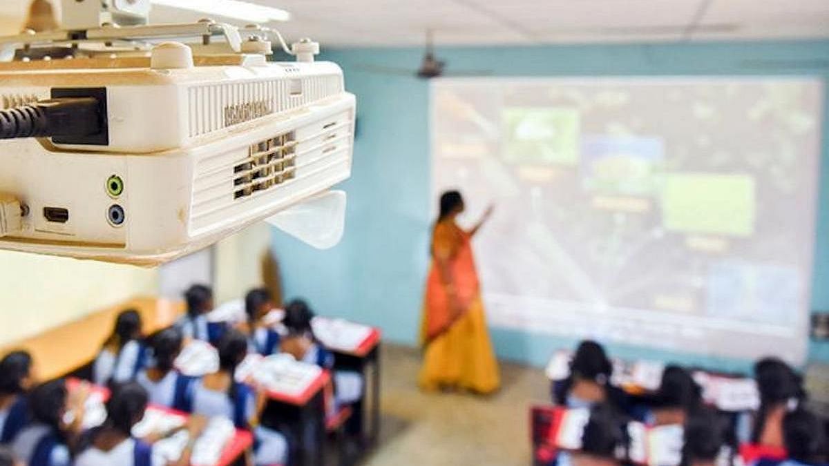 “இனி பள்ளிகளில் திரைப்படம் பார்க்கலாம்”:  அரசுப் பள்ளிகளில் திரைப்பட விழா - தமிழ்நாடு அசத்தால் அறிவிப்பு!