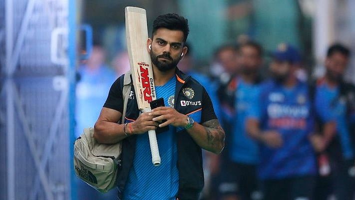 "டி20 உலகக் கோப்பை இந்திய அணியில் விராட் கோலி இருக்க வேண்டும்".. ஆதரவு குரல் கொடுத்த முன்னாள் வீரர்!