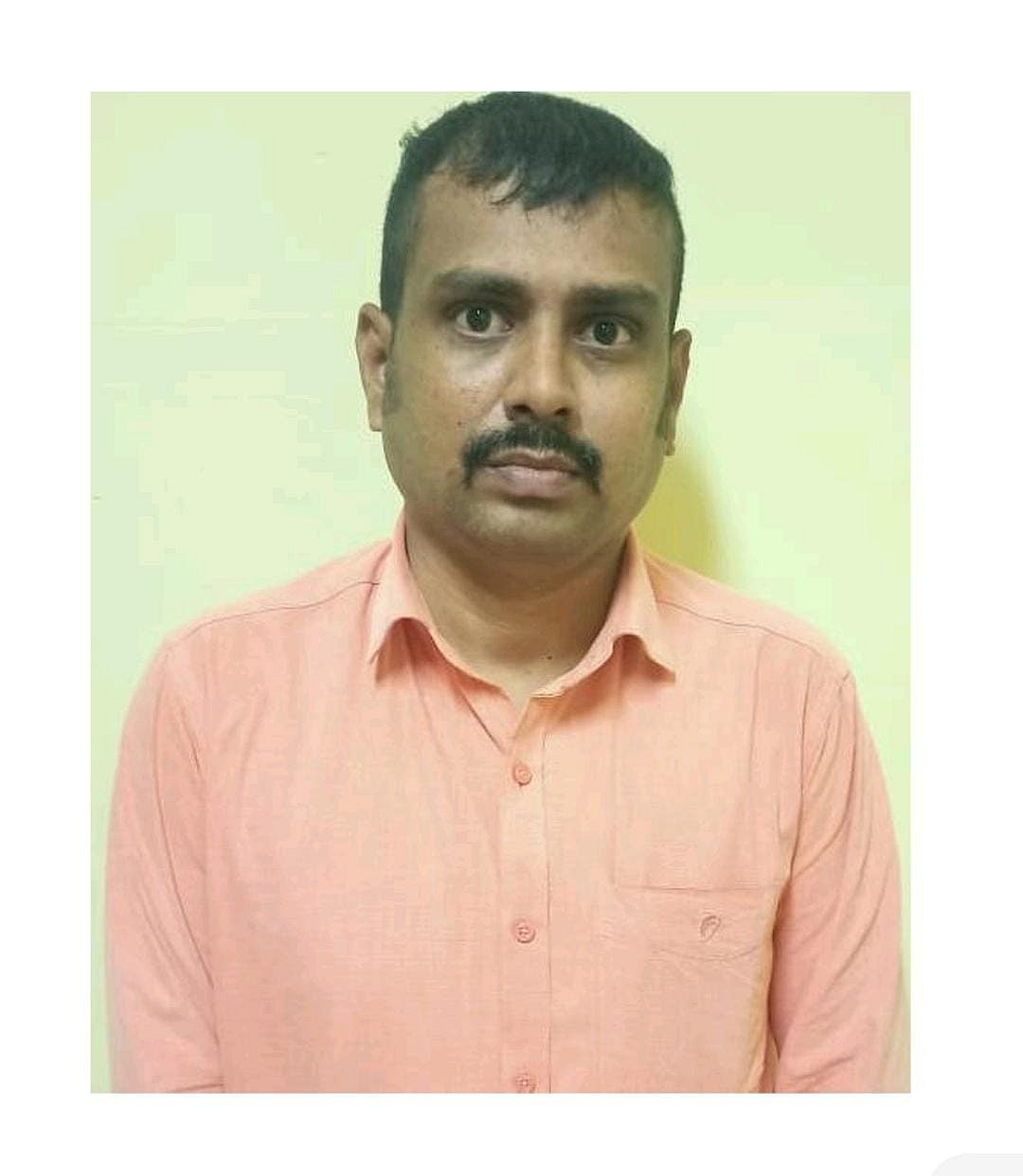 வெளிநாட்டிற்குக் கடந்த முயன்ற 2 சாமி சிலைகள்.. 2 பேரை கையும் களவுமாகப் பிடித்த போலிஸ்: சிக்கியது எப்படி?