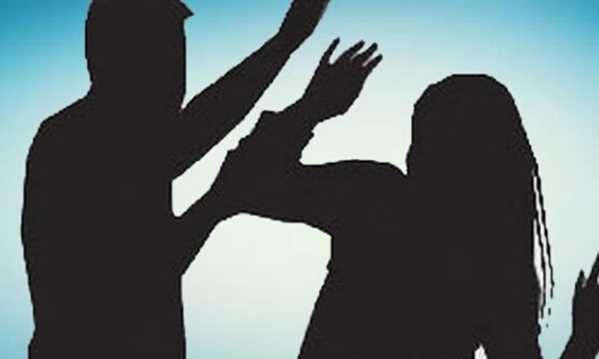 காதலனை மிரட்டிய முன்னாள் காதலி.. தலையை துண்டாக்கி காவல் நிலையத்தில் சரணடைந்த காதலன் : கர்நாடகாவில் பகீர்!