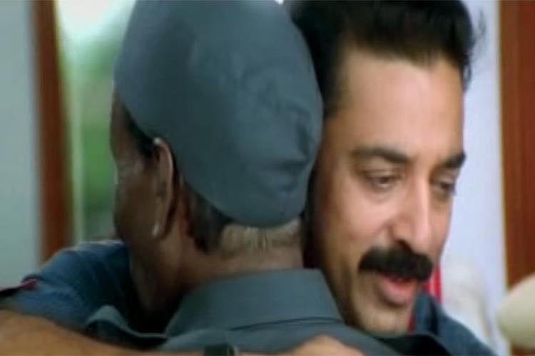 கட்டிப்பிடி வைத்தியத்துக்கு கட்டணம்.. ஒரு மணி நேரத்துக்கு ரூ.7000 மட்டுமே! இளைஞரின் நூதன யோசனை! 