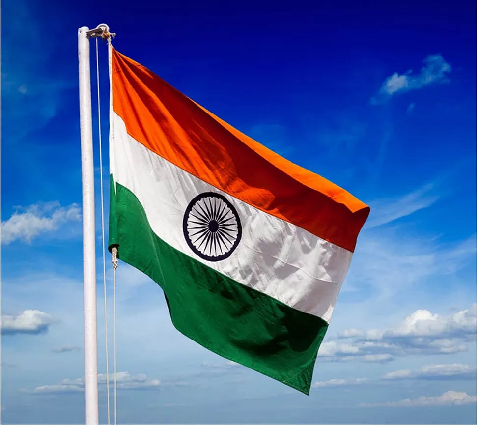 இந்திய கொடியை கூட சீனாவிலிருந்துதான் இறக்குமதி செய்ய வேண்டுமா ? - மோடிக்கு காங்கிரஸ் கேள்வி!