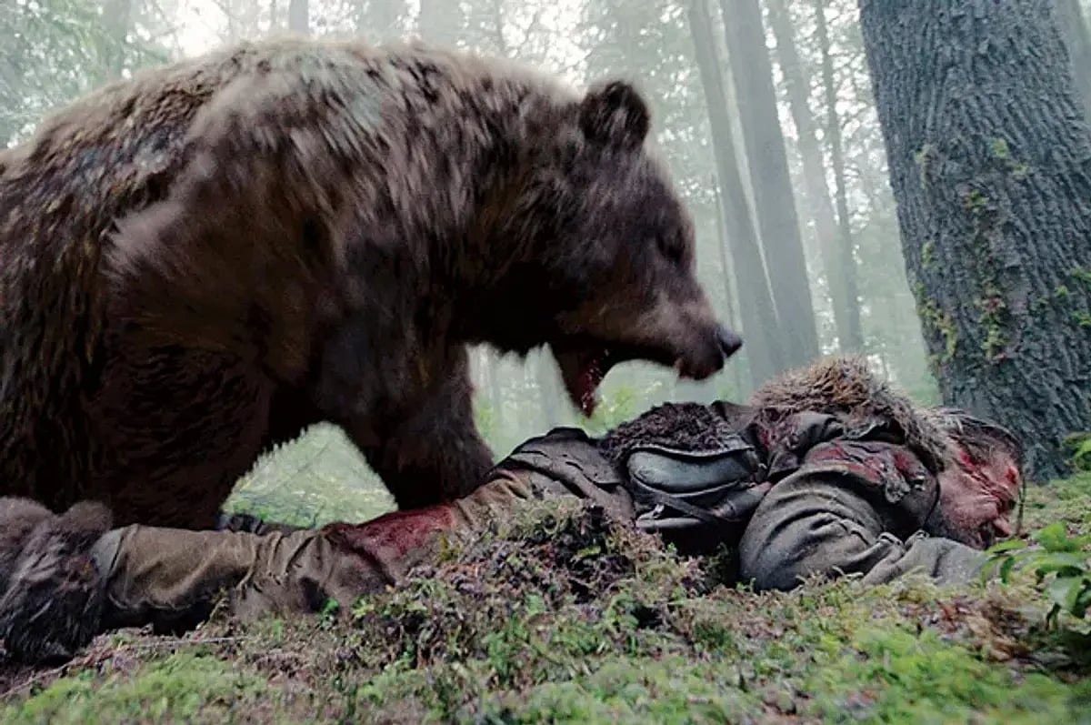 மனிதனும், மிருகமும்.. இரண்டையும் ஒன்று சேரப் பொருத்தி பார்க்கும் The Revenant!