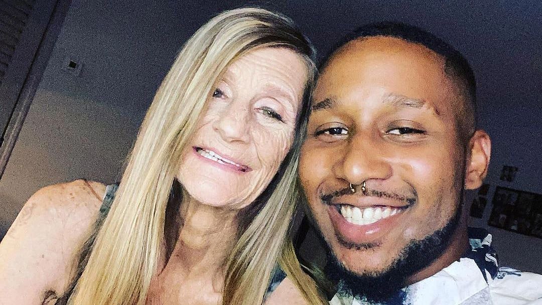 61 வயது மூதாட்டியை திருமணம் செய்த 25 வயது பிரபலம்.. குழந்தை பெற 1 கோடி செலவு செய்த விசித்திர சம்பவம்! 